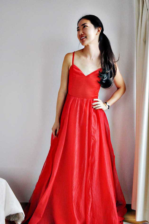 赤　マキシ　ドレス
