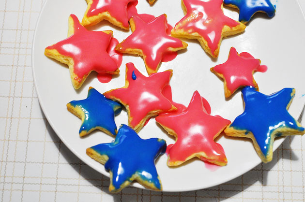 red and blue star cookies
