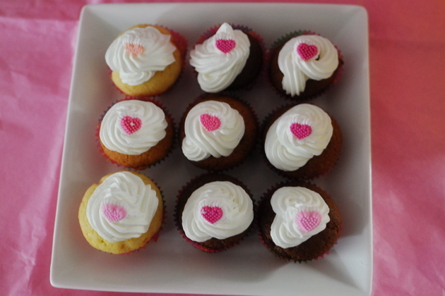 heart cupcakes by vivat veritas