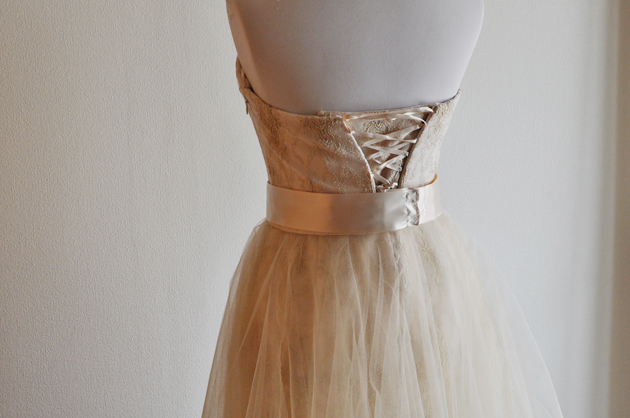 gold lace dress back