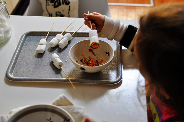 easy marshmallow pops with kids by vivat veritas5