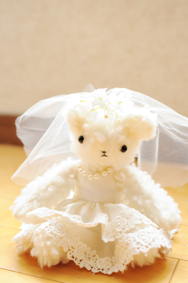 Bride Bear via Vivat Veritas Blog