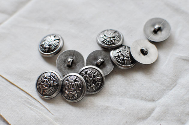 silver metal buttons for skirt