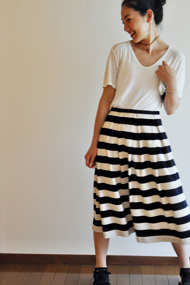 navy and white thick stripes skirt