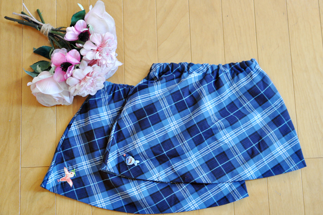 kids-plaid-skirts-with-bird-and-fish-embroidery